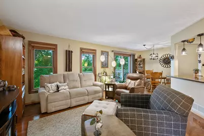 10295 Arrowwood Drive, Eden Prairie, MN 55347 - Photo 11