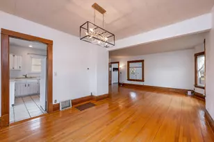 203 N Galbraith St, Blue Earth, MN 56013 - Photo 9