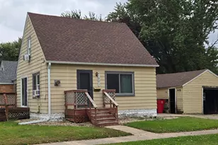 1001 8th St SE, Austin, MN 55912 - Photo 1