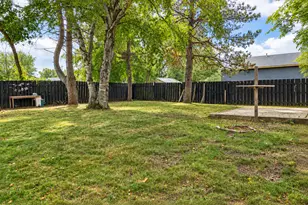 308 Roosevelt St, Alexandria, MN 56308 - Photo 9