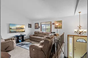 4100 Jordan Ave N, New Hope, MN 55427 - Photo 3