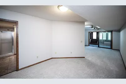 14351 Glenda Drive, Apple Valley, MN 55124 - Photo 19