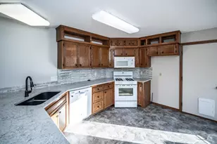 14351 Glenda Dr, Apple Valley, MN 55124 - Photo 5