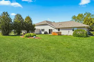 919 Waxon Ln, Hudson, WI 54016 - Photo 21