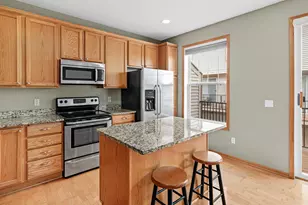 8304 Townsend Dr, Eden Prairie, MN 55344 - Photo 7
