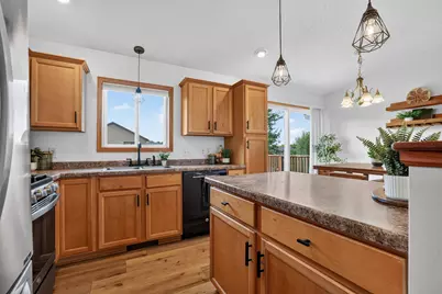 5852 Excalibur Court NW, Rochester, MN 55901 - Photo 17