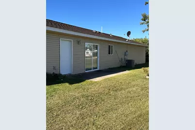328 Gould Avenue SE, Bemidji, MN 56601 - Photo 3