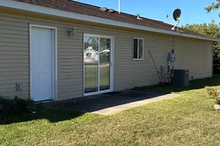 328 Gould Ave SE, Bemidji, MN 56601 - Photo 3
