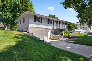 2117 18 1/2 Street NW, Rochester, MN 55901 - Photo 3