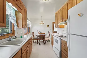 913 7th Ave E, Shakopee, MN 55379 - Photo 7