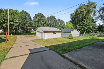 913 7th Avenue E, Shakopee, MN 55379 - Photo 21