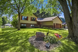 625 16th St SW, Owatonna, MN 55060 - Photo 1