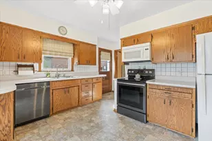 4090 Highland Ave, White Bear Lake, MN 55110 - Photo 11