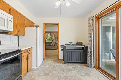 4090 Highland Avenue, White Bear Lake, MN 55110 - Photo 11