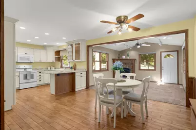1601 Walnut Street, Hastings, MN 55033 - Photo 3