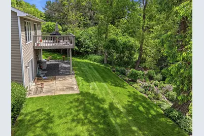 4166 Thornhill Lane, Vadnais Heights, MN 55127 - Photo 5