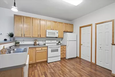 18155 96th Avenue N, Maple Grove, MN 55311 - Photo 7