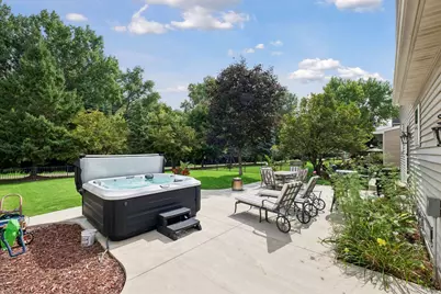 2374 Molnau Court, Chaska, MN 55318 - Photo 3