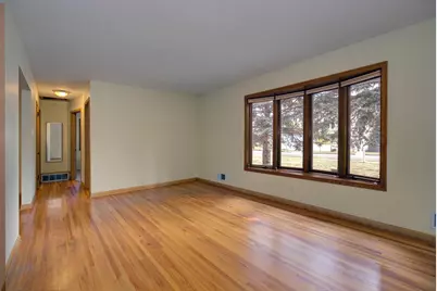 2115 English Street, Maplewood, MN 55109 - Photo 9