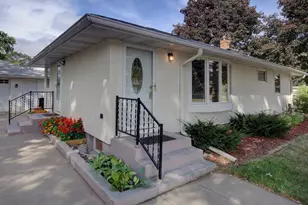 2115 English St, Maplewood, MN 55109 - Photo 1