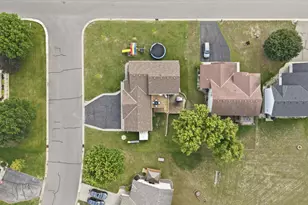 443 Cedarwood Ct, Waite Park, MN 56387 - Photo 3