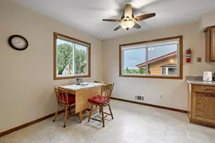 513 Arlington Ave E, Saint Paul, MN 55130 - Photo 5