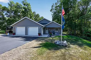 2006 Woodland Park Dr NE, Alexandria, MN 56308 - Photo 3