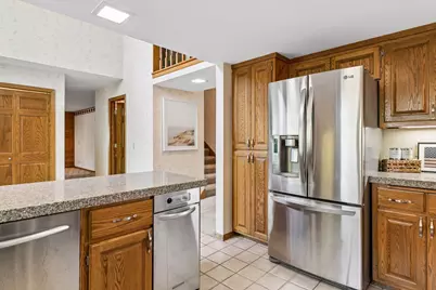 20 Deer Hills Drive, North Oaks, MN 55127 - Photo 15
