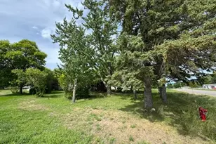 509 Jefferson Ave S, Sebeka, MN 56477 - Photo 11