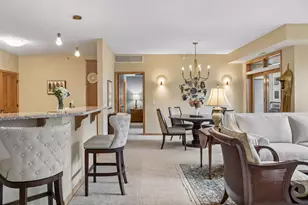 5225 Grandview Square, Edina, MN 55436 - Photo 9