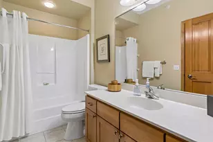 5225 Grandview Square, Edina, MN 55436 - Photo 27