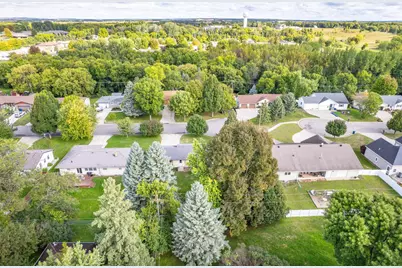 101 W Hillside Avenue, Fergus Falls, MN 56537 - Photo 57