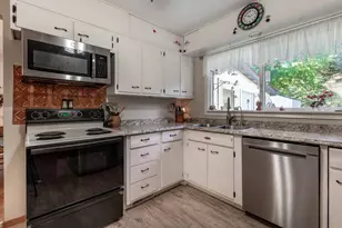 101 W Hillside Ave, Fergus Falls, MN 56537 - Photo 13