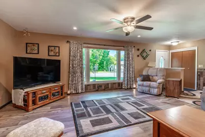101 W Hillside Avenue, Fergus Falls, MN 56537 - Photo 7