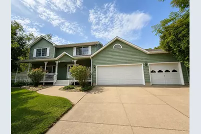 225 Oak Leaf Drive, Winona, MN 55987 - Photo 1