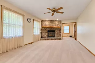 225 Oak Leaf Dr, Winona, MN 55987 - Photo 11