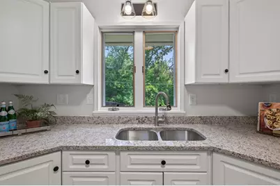 1325 Flag Avenue S, Saint Louis Park, MN 55426 - Photo 19