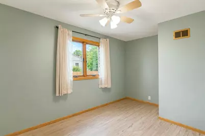 306 16th Street SE, Austin, MN 55912 - Photo 31
