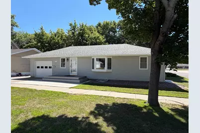 231 Elizabeth Street E, Edgerton, MN 56128 - Photo 1