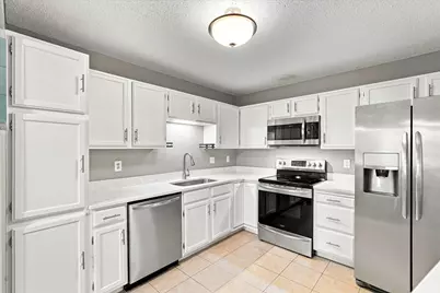 10943 Quebec Avenue S, Bloomington, MN 55438 - Photo 13