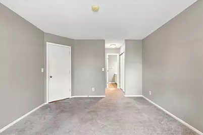 10943 Quebec Avenue S, Bloomington, MN 55438 - Photo 23