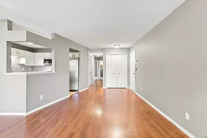 10943 Quebec Avenue S, Bloomington, MN 55438 - Photo 9