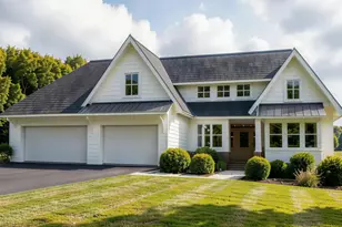 355 Margaret Cir, Wayzata, MN 55391 - Photo 1