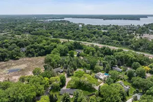 355 Margaret Cir, Wayzata, MN 55391 - Photo 15