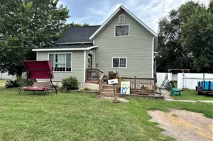 559 S 1st St, Montevideo, MN 56265 - Photo 1