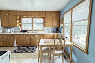 721 S 11th St, Montevideo, MN 56265 - Photo 11