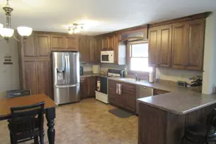 303 E 4th Ave, Beaver Creek, MN 56116 - Photo 5