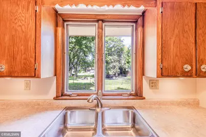 8324 62nd Avenue N, Brooklyn Park, MN 55428 - Photo 9