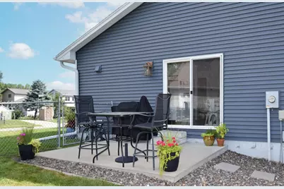 882 115th Avenue NE, Blaine, MN 55434 - Photo 3