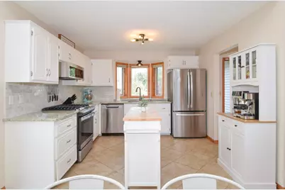 882 115th Avenue NE, Blaine, MN 55434 - Photo 7